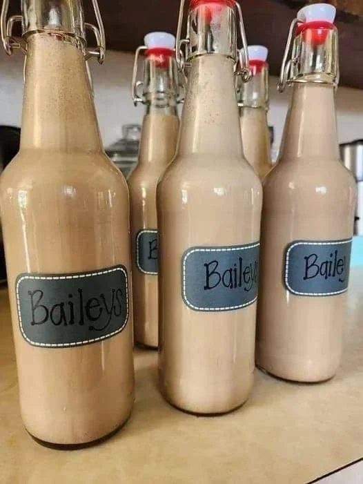 Domácí kávový likér Baileys z kávových zrn a smetany
