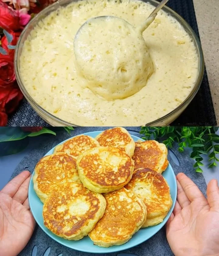 Kynuté palačinky s jablky na talíři, ideální pro dezert nebo snídani.